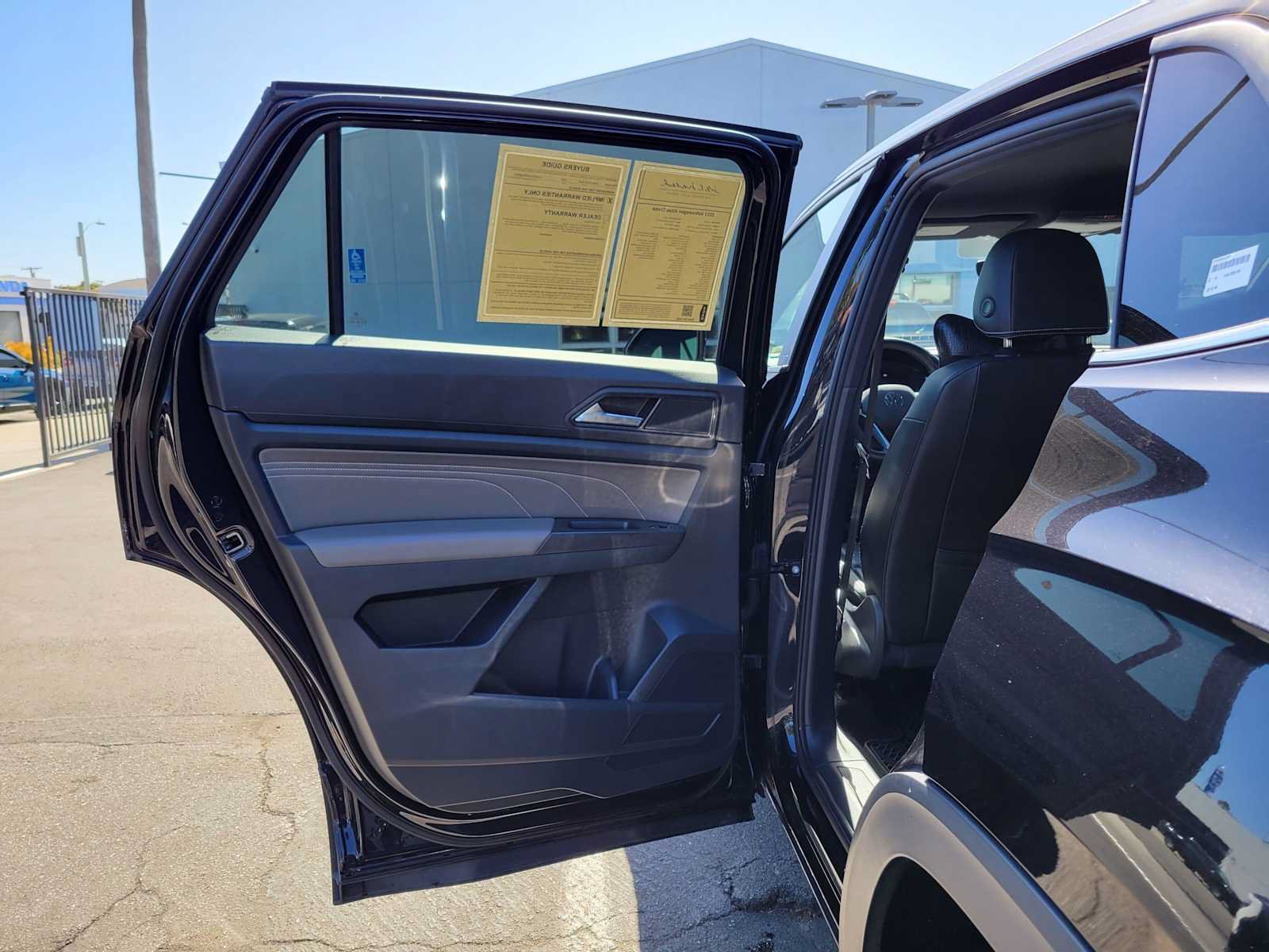 Used 2023 Volkswagen Atlas Cross Sport SE FWD image 15