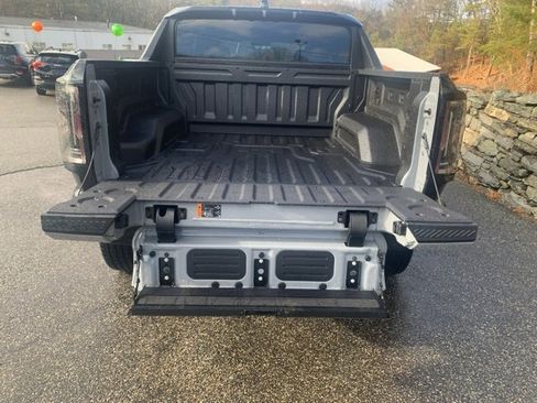 New 2025 GMC Hummer EV 3X w/ Battery Pack, 24 Module Pack image 10