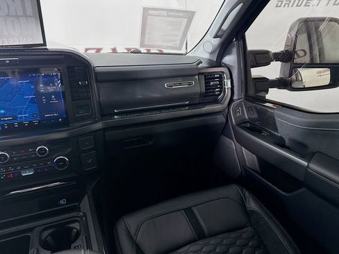 New 2026 Ford F250 Lariat w/ Black Appearance Package image 25