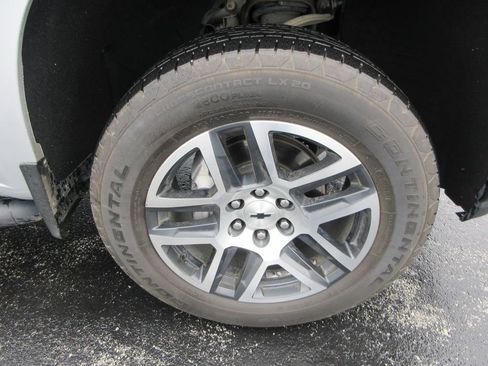 Used 2020 Chevrolet Silverado 1500 LT Trail Boss image 9