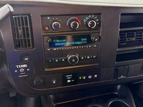 Used 2021 Chevrolet Express 2500 w/ Driver Convenience Package RWD image 18