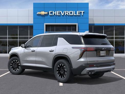 New 2026 Chevrolet Traverse Z71 w/ LPO, Floor Liner Package AWD/4WD image 3