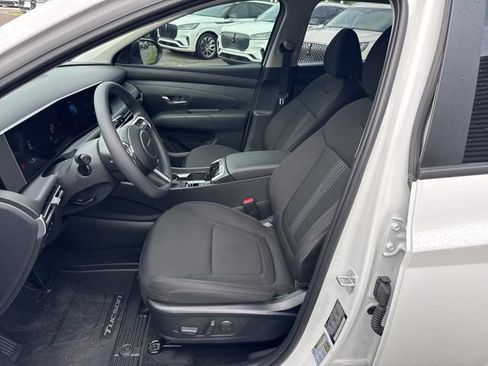 Used 2026 Hyundai Tucson SEL FWD image 17