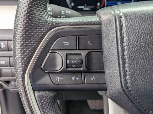 Used 2024 Toyota Tacoma TRD Off-Road AWD/4WD image 18