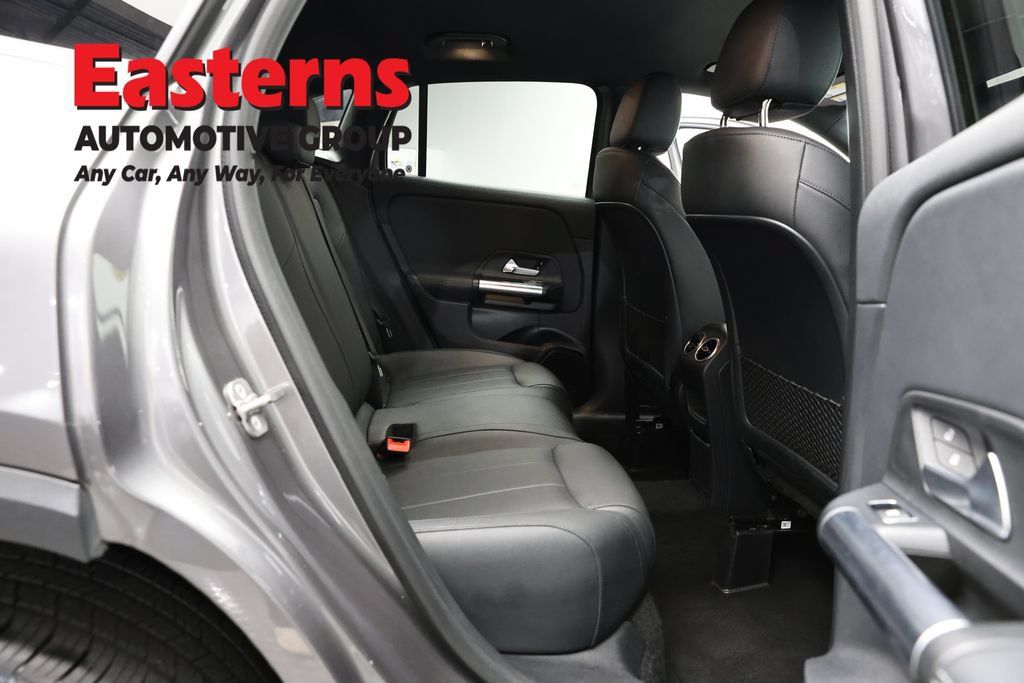 Used 2025 Mercedes-Benz GLA 250 image 22
