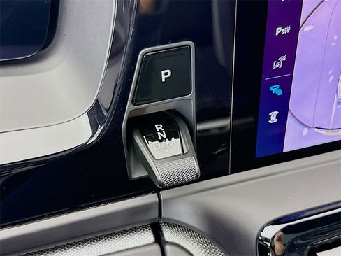 Certified 2025 Porsche Panamera 4 image 21