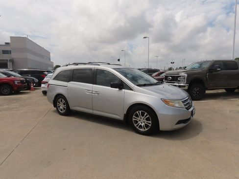 Used 2013 Honda Odyssey EX image 7