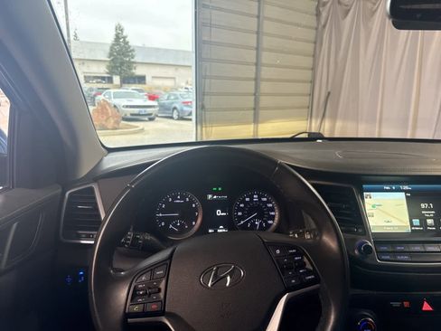 Used 2016 Hyundai Tucson Limited w/ Option Group 03 image 24