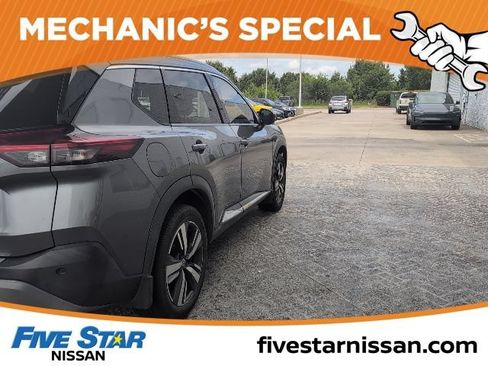 Used 2021 Nissan Rogue SL FWD image 14