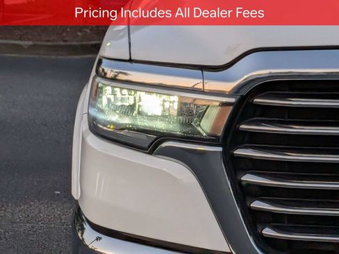 Used 2025 RAM 1500 Laramie AWD/4WD image 10