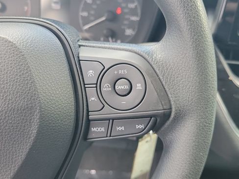 Used 2024 Toyota Corolla LE FWD image 21