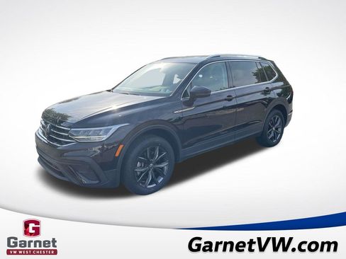 Certified 2023 Volkswagen Tiguan SE AWD/4WD image 1