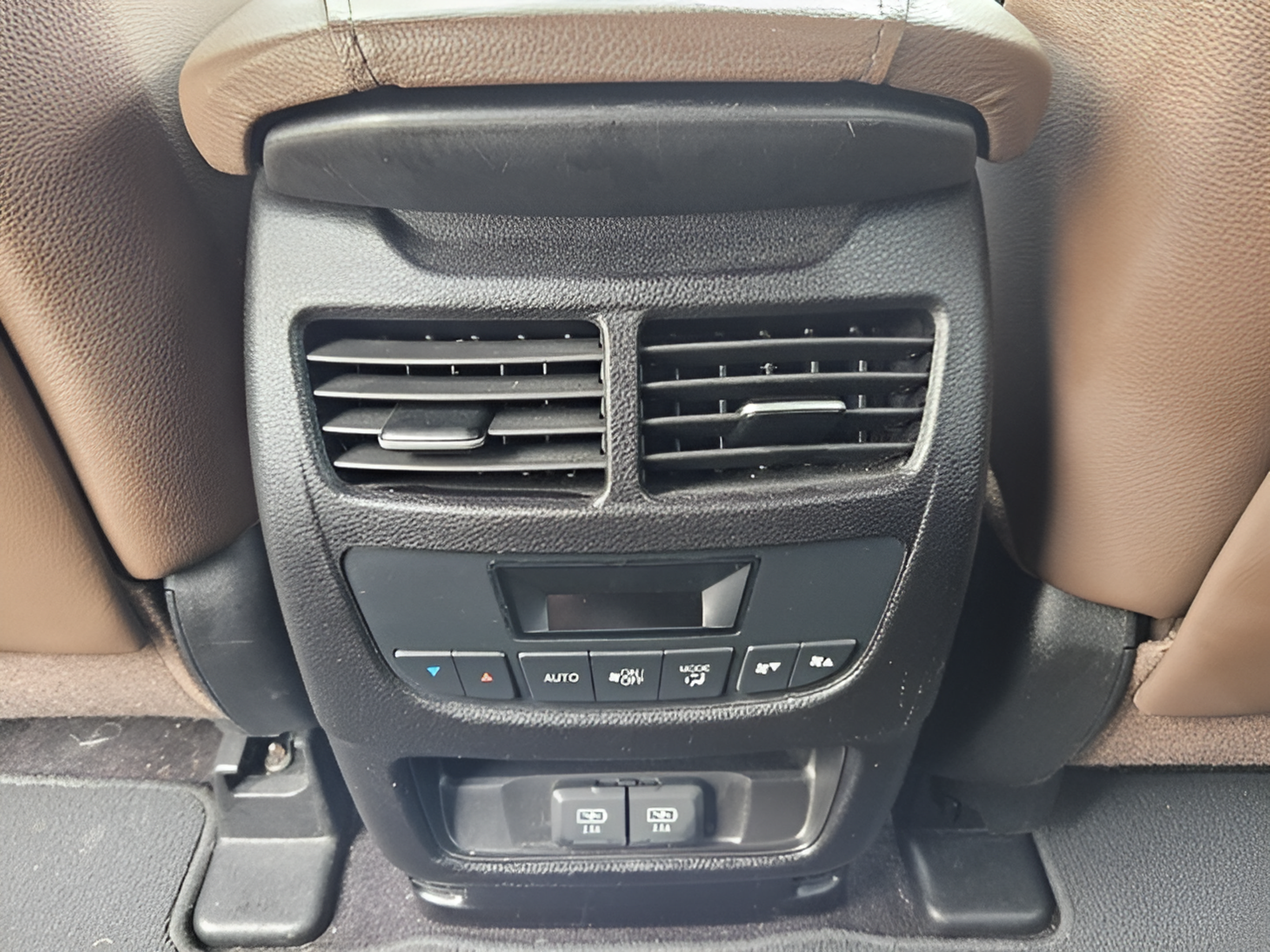 Used 2020 Acura MDX w/ Technology Package FWD image 10