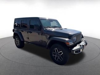 Used 2025 Jeep Wrangler Unlimited Sahara AWD/4WD video 2
