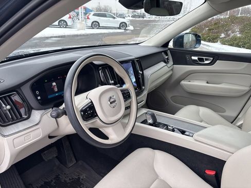 Certified 2023 Volvo XC60 B5 Plus w/ Climate Package image 16