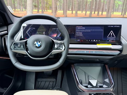 New 2026 BMW X3 xDrive30i w/ Premium Package AWD/4WD image 3