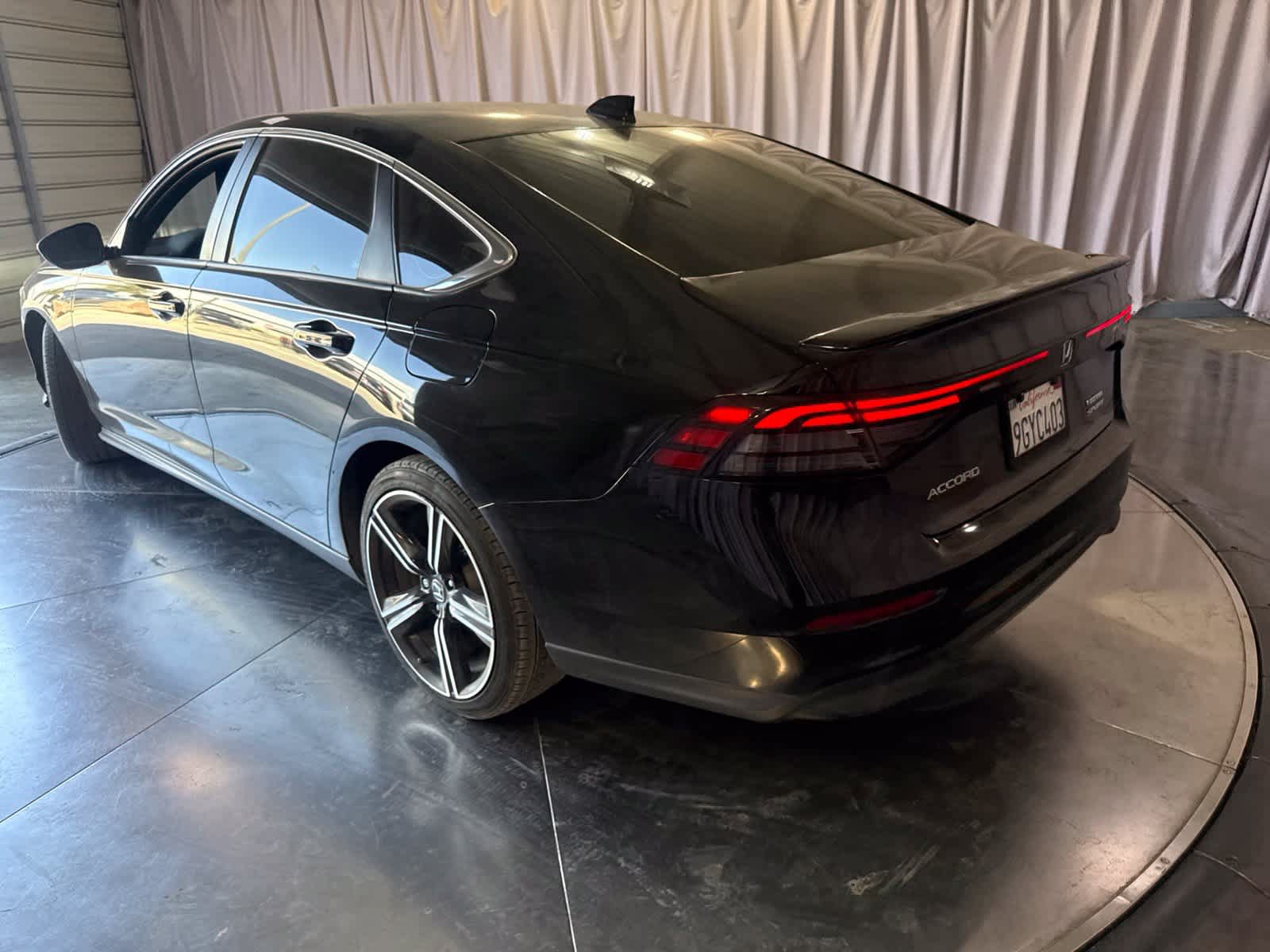 Used 2023 Honda Accord Sport image 7