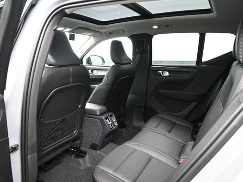 Used 2025 Volvo XC40 B5 Ultra w/ Climate Package AWD/4WD image 31