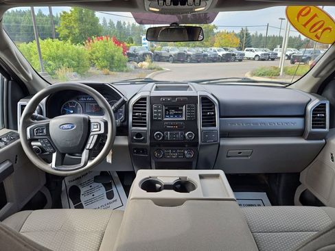 Used 2019 Ford F550 4x4 Crew Cab Super Duty image 18