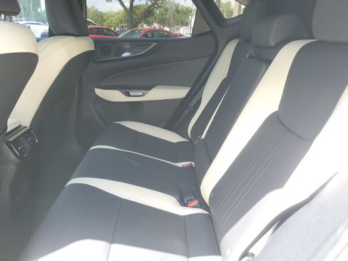 Used 2023 Lexus NX 350 AWD image 13