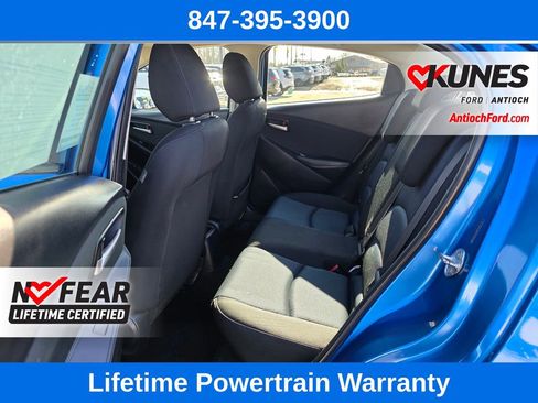 Used 2019 Toyota Yaris LE image 19