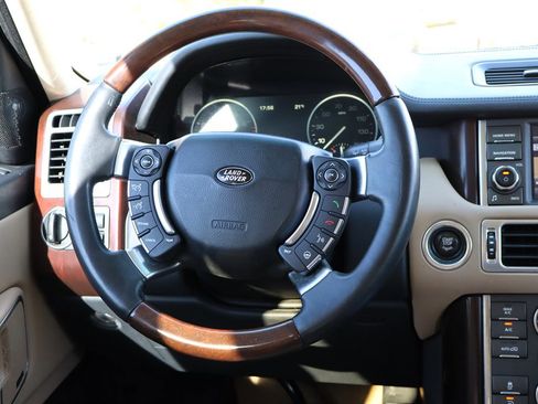 Used 2011 Land Rover Range Rover HSE LUX image 13