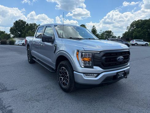 Used 2022 Ford F150 XLT w/ Equipment Group 302A High AWD/4WD image 8