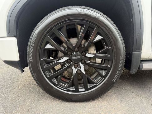 Used 2019 GMC Sierra 1500 Denali w/ Denali Ultimate Package AWD/4WD image 38