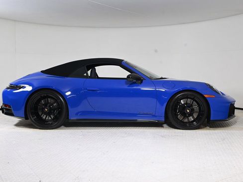 Certified 2025 Porsche 911 Carrera GTS image 8