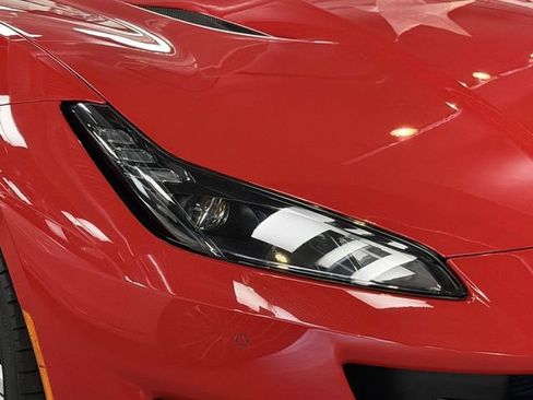 Used 2019 Ferrari Portofino RWD image 9