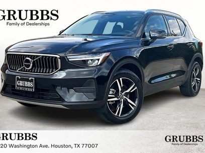 Certified 2025 Volvo XC40 B5 Core