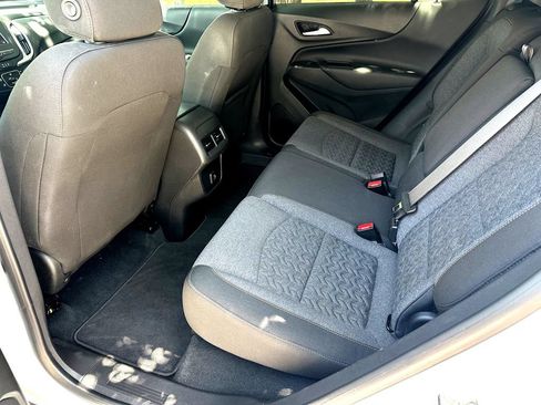 Used 2023 Chevrolet Equinox LT FWD image 25