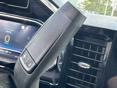 Used 2023 Chevrolet Silverado 1500 LT image 17