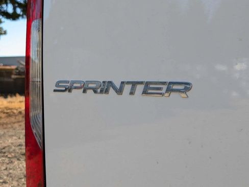 Used 2024 Mercedes-Benz Sprinter 3500 image 18