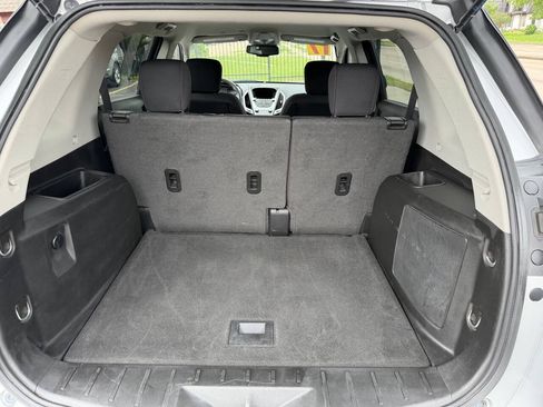 Used 2017 GMC Terrain SLE FWD image 25