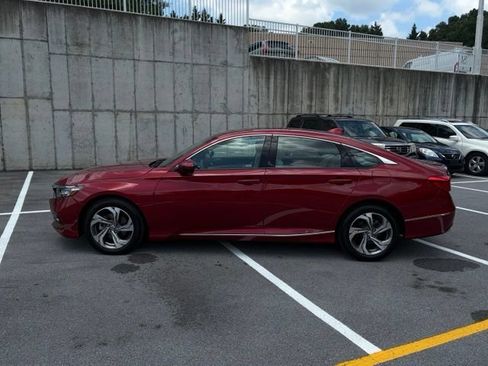 Used 2020 Honda Accord EX image 4