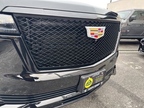 Used 2023 Cadillac Escalade Sport image 12
