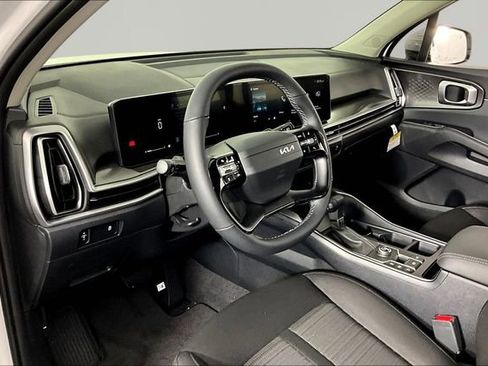 New 2026 Kia Sorento LX image 8