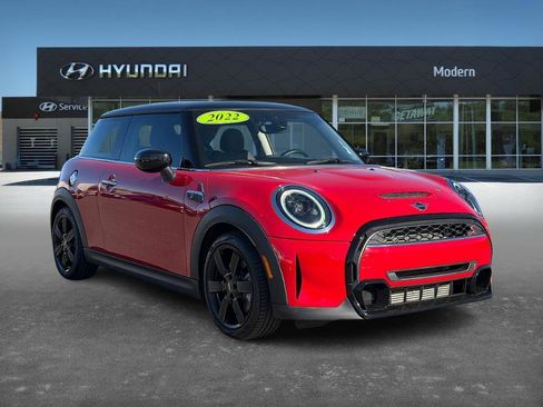 Used 2022 MINI Cooper S image 3