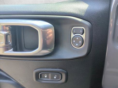 Used 2021 Jeep Gladiator Sport AWD/4WD image 28