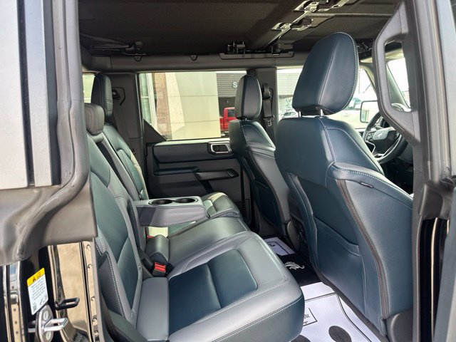 Used 2024 Ford Bronco Outer Banks AWD/4WD image 17