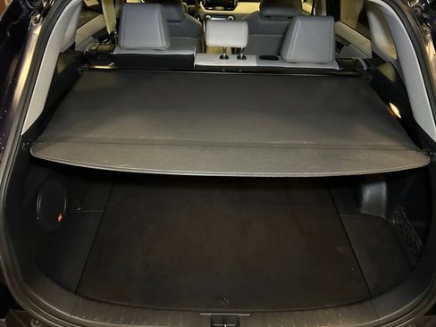 Used 2019 Toyota RAV4 Limited w/ Cold Weather Package AWD/4WD image 20
