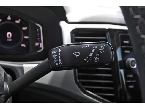 Used 2023 Volkswagen Atlas SE w/ Panoramic Sunroof Package FWD image 18