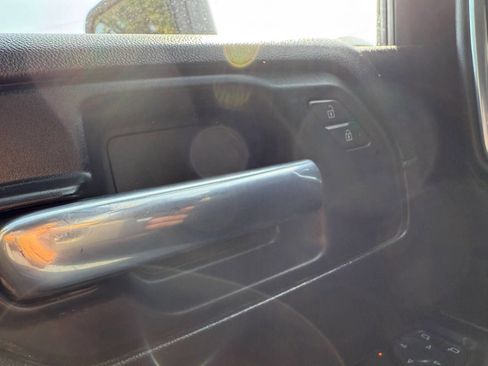 Used 2022 Chevrolet Silverado 3500 LT w/ Convenience Package image 26