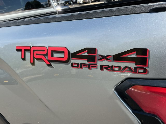Used 2022 Toyota Tundra Limited w/ TRD Off-Road Package AWD/4WD image 33