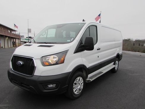 Used 2023 Ford Transit 250 T-250 Low Rf 9070 GVWR RWD w/ Exterior Upgrade Package image 3