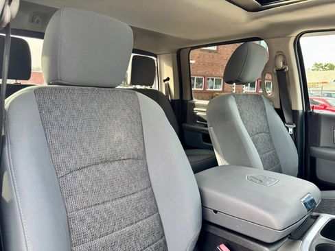 Used 2018 RAM 1500 Classic SLT image 18