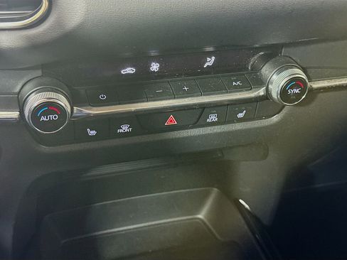 Used 2023 MAZDA CX-30 AWD 2.5 S w/ Preferred Package image 17