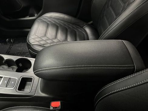 Used 2024 Ford Escape SE w/ PHEV Premium Package image 22