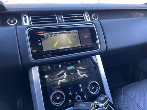 Used 2019 Land Rover Range Rover HSE image 9